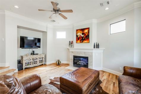 1207 Birdsall Street Houston TX 77007