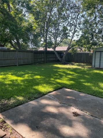 2512 Ironclad Drive League City TX 77573