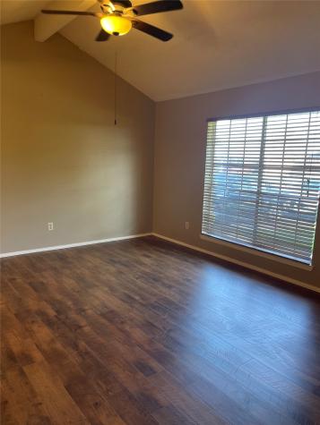 2512 Ironclad Drive League City TX 77573