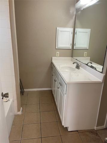 2512 Ironclad Drive League City TX 77573