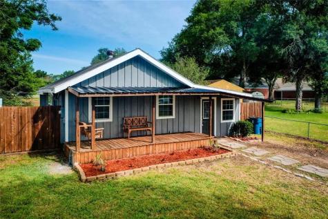 426 N Holland Street Bellville TX 77418