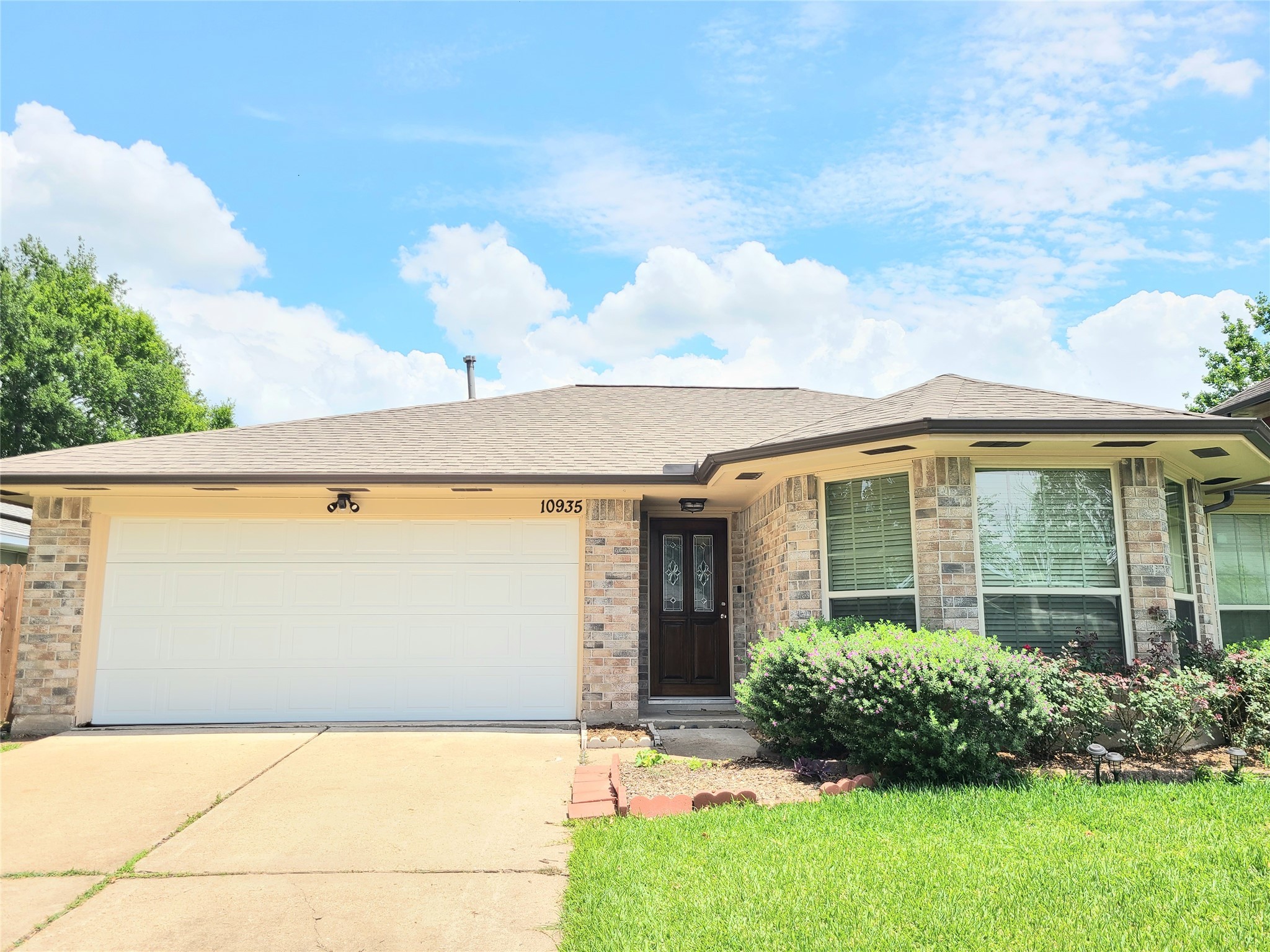 10935 Covered Bridge Street Houston TX 77075