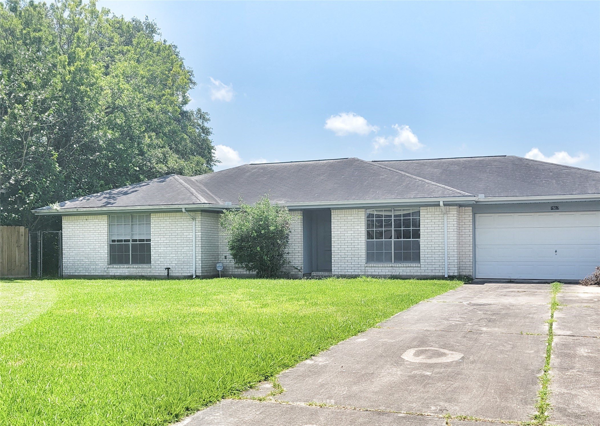 7517 Cardinal Circle Texas City TX 77591