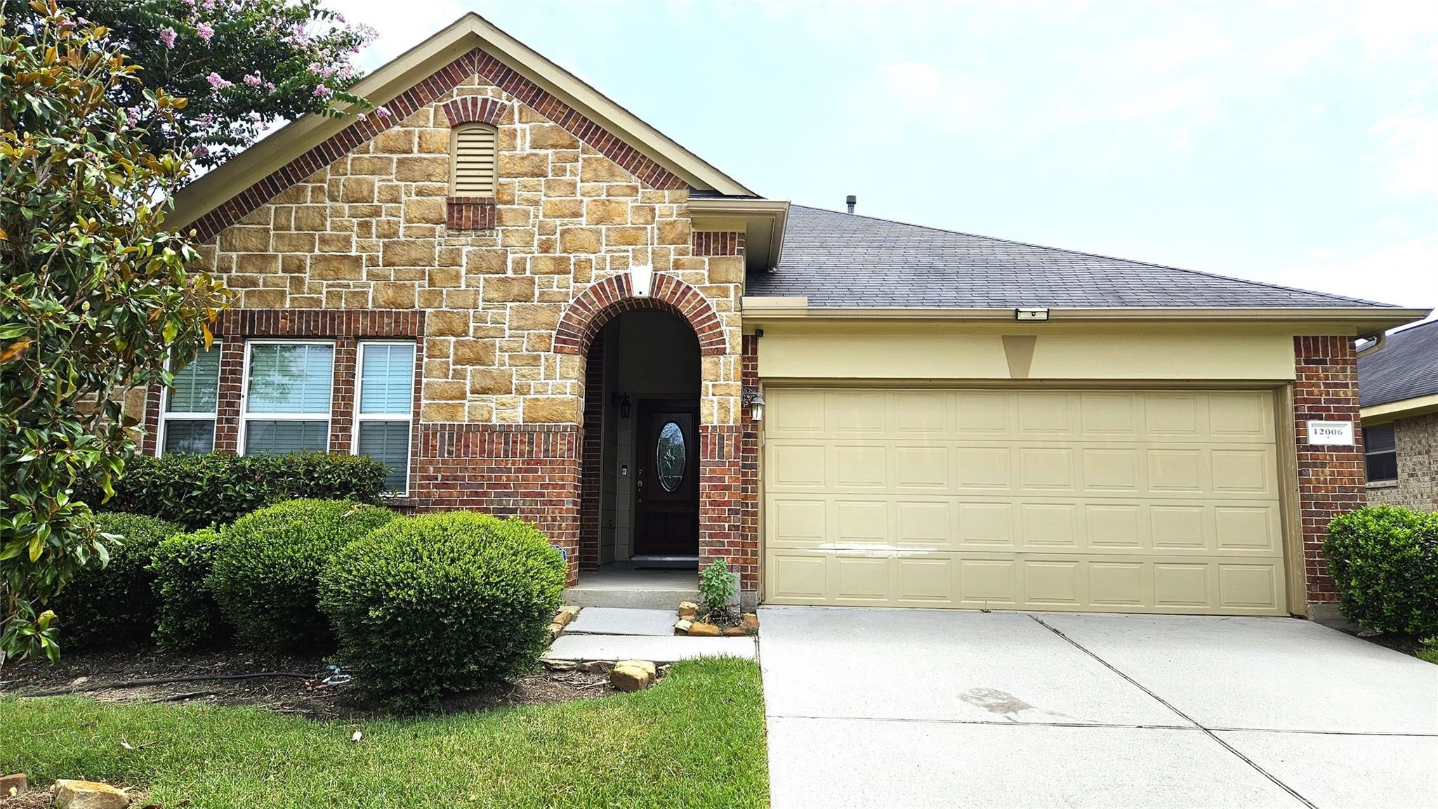 12006 Golden Lodge Lane Houston TX 77066