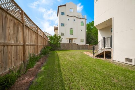 1806 W 25th Street Houston TX 77008