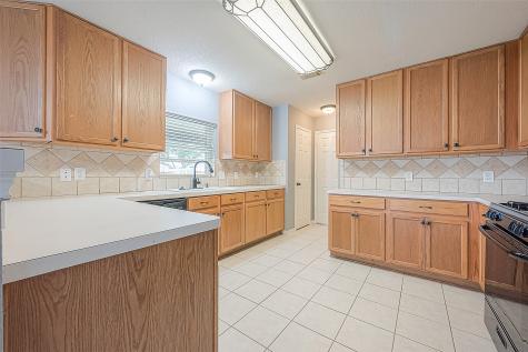 17323 Stone Peaks Drive Houston TX 77095