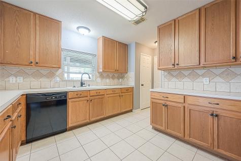 17323 Stone Peaks Drive Houston TX 77095