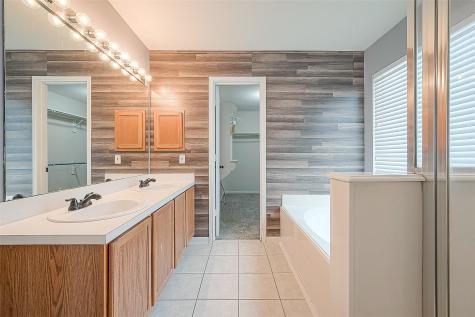 17323 Stone Peaks Drive Houston TX 77095