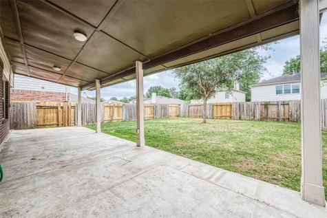 17323 Stone Peaks Drive Houston TX 77095