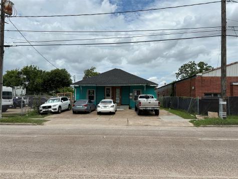 304 Lockwood Drive Houston TX 77011