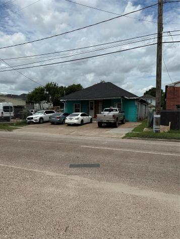 304 Lockwood Drive Houston TX 77011