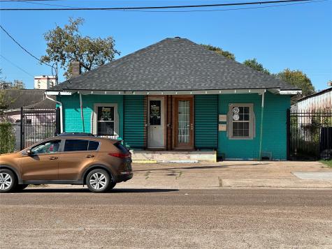 304 Lockwood Drive Houston TX 77011