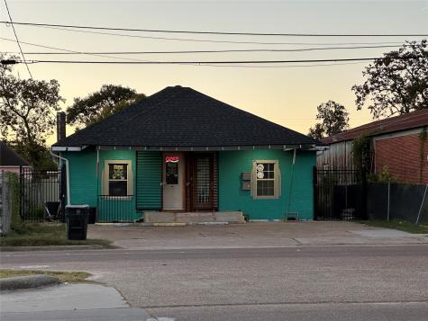 304 Lockwood Drive Houston TX 77011