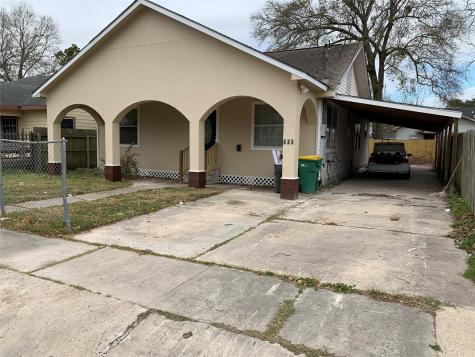 206 W James Street Baytown TX 77520