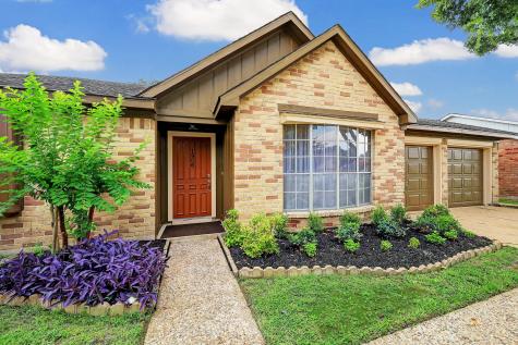 1906 Iron Ridge Sugar Land TX 77478
