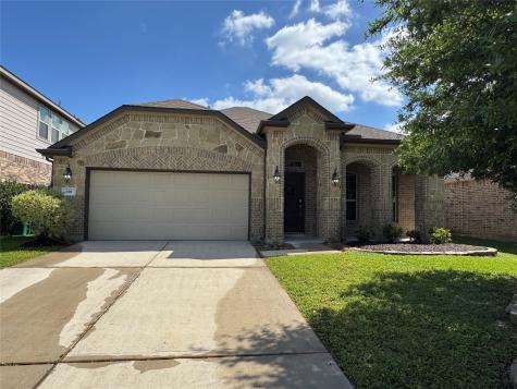 616 Maple Point Drive E Conroe TX 77301