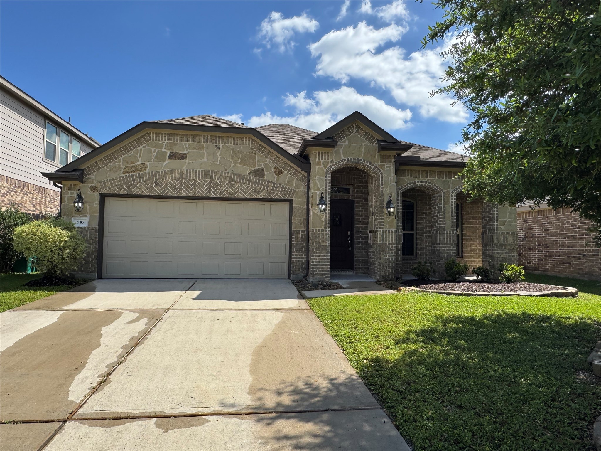 616 Maple Point Drive E Conroe TX 77301