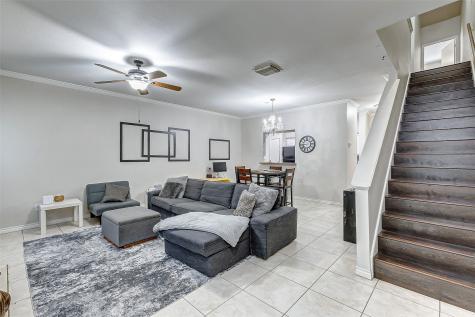 17421 Red Oak Drive 7421 Houston TX 77090