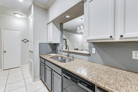 17421 Red Oak Drive 7421 Houston TX 77090
