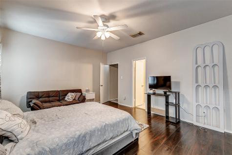 17421 Red Oak Drive 7421 Houston TX 77090