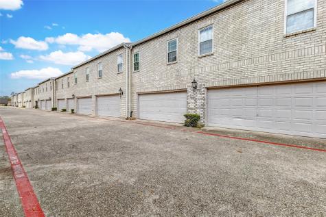 17421 Red Oak Drive 7421 Houston TX 77090