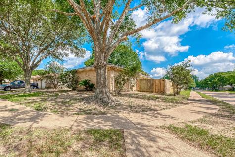 16302 Sky Blue Lane Houston TX 77095
