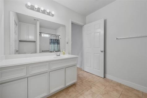 4943 Gammage Street Houston TX 77021