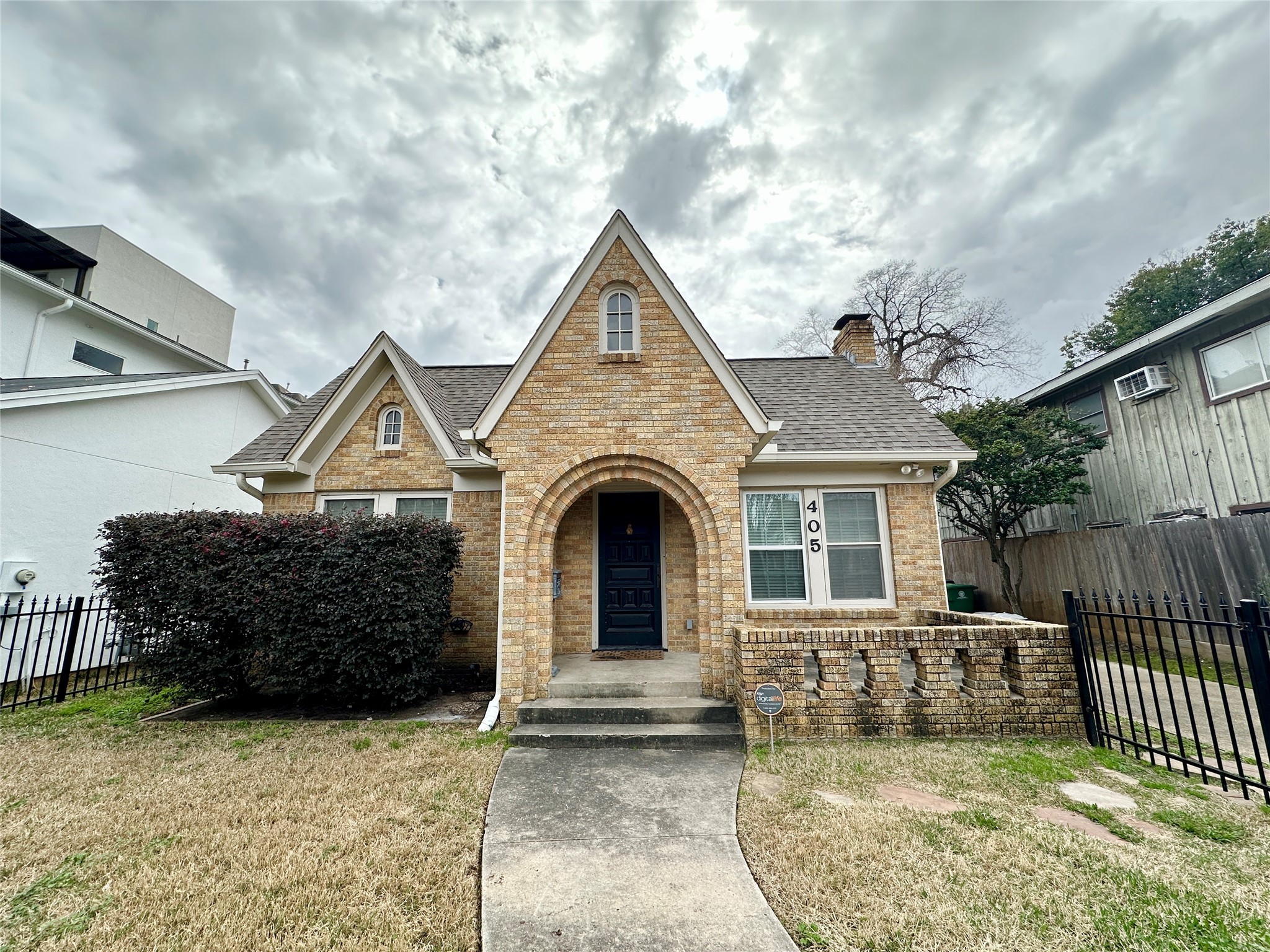 405 Peden Street Houston TX 77006
