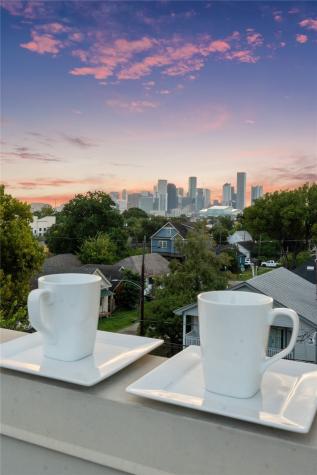 3802 Lovejoy Street Houston TX 77003