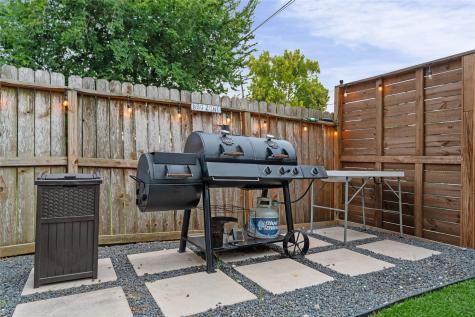 3802 Lovejoy Street Houston TX 77003