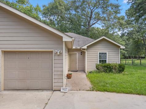 19666 Village Forest Drive Montgomery TX 77356