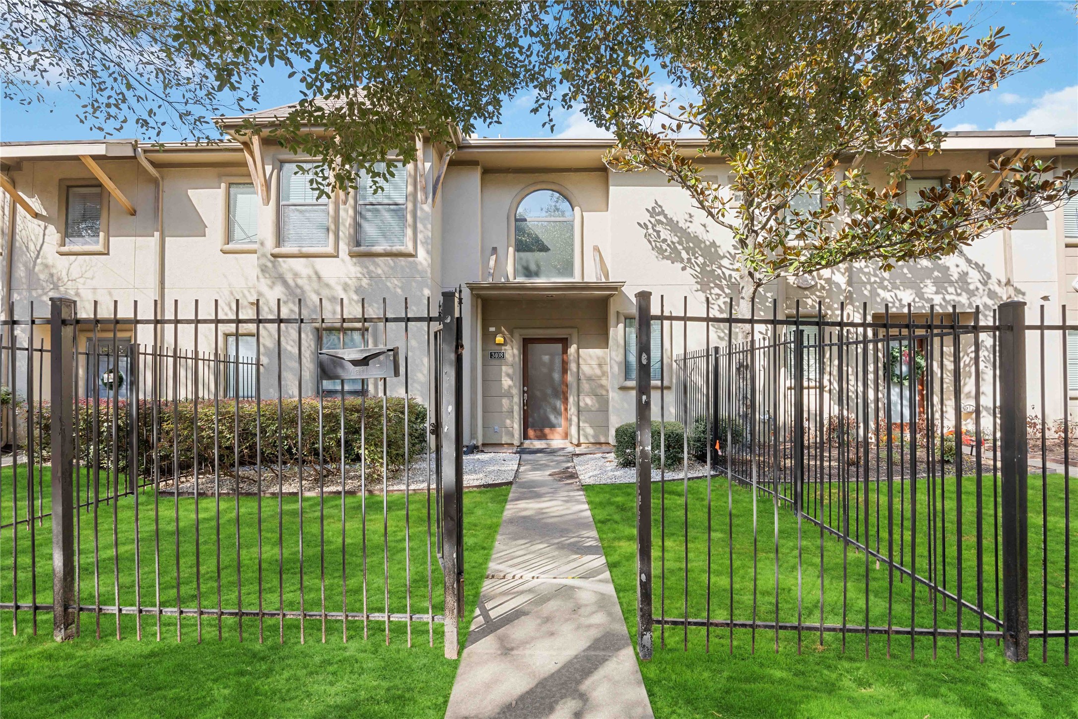 3408 Street Emanuel Street Houston TX 77004