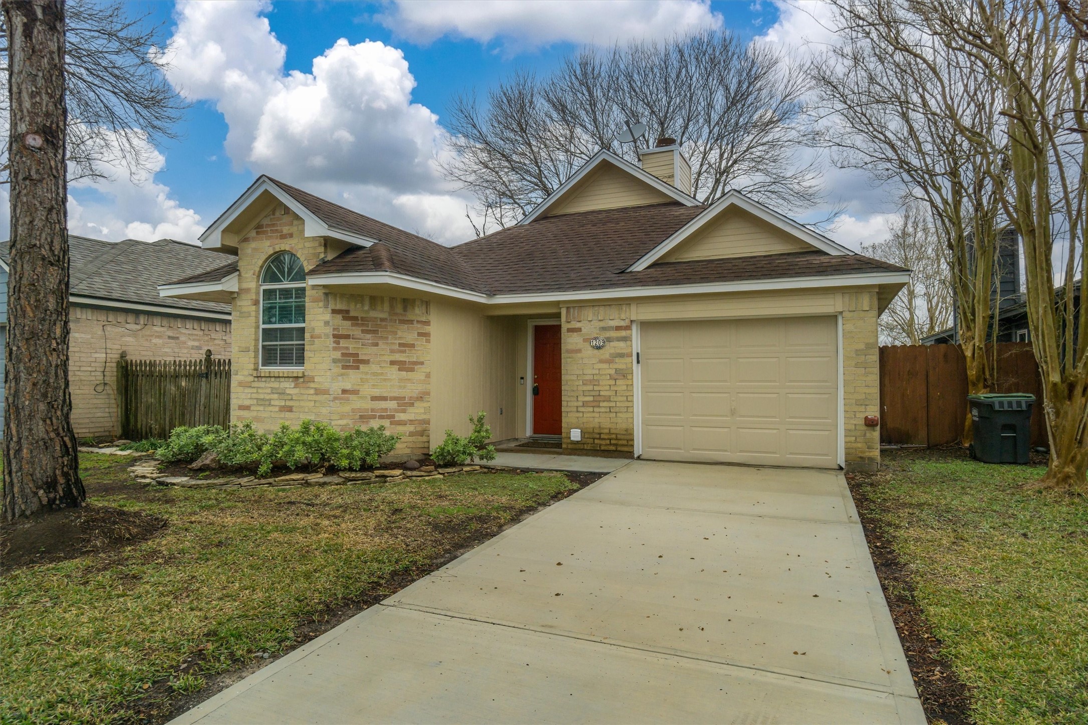 1209 Chelsea Lane Pearland TX 77581