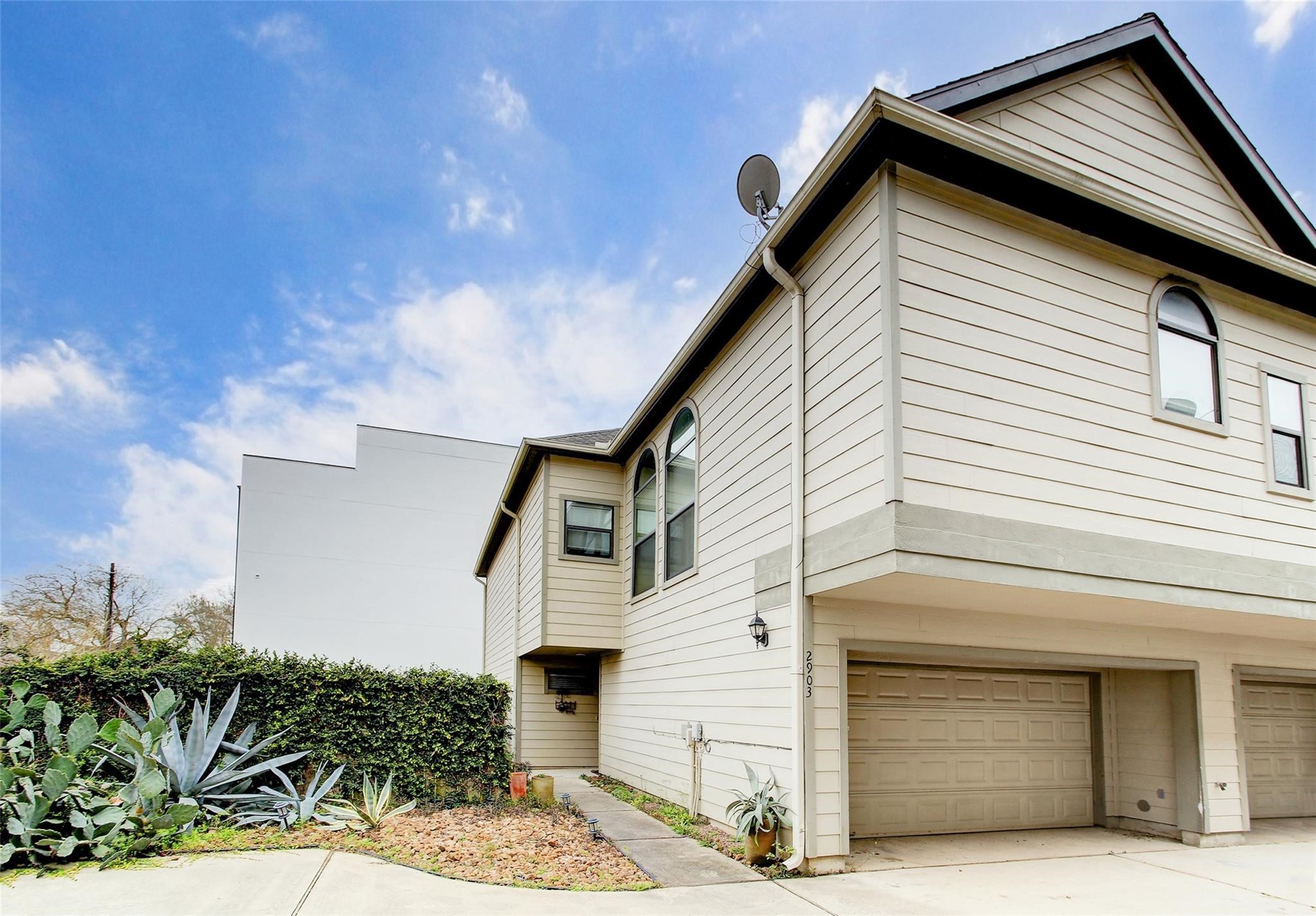 2903 Leeland Street Houston TX 77003