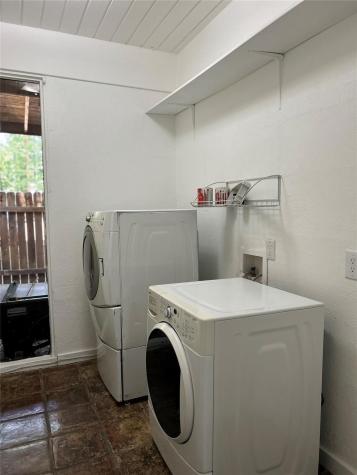 18 Lakeway Street 18 Panorama Village TX 77304
