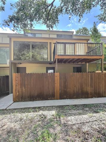 18 Lakeway Street 18 Panorama Village TX 77304