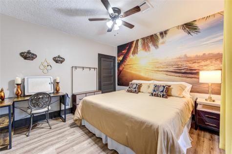 822 Wilkes Street Houston TX 77009