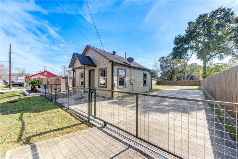 822 Wilkes Street Houston TX 77009