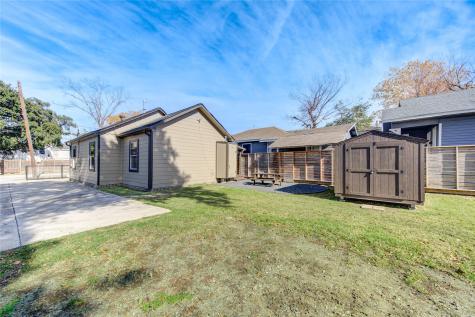 822 Wilkes Street Houston TX 77009