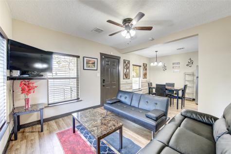 822 Wilkes Street Houston TX 77009