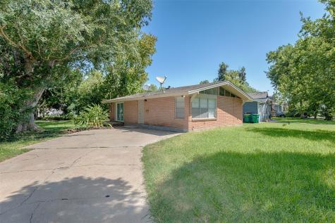 2024 Bogatto Street La Marque TX 77568