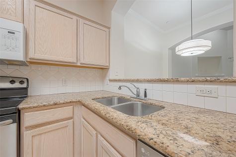 2710 Grants Lake Boulevard T6 Sugar Land TX 77479