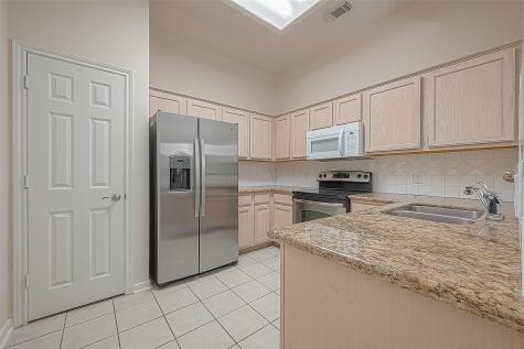 2710 Grants Lake Boulevard T6 Sugar Land TX 77479