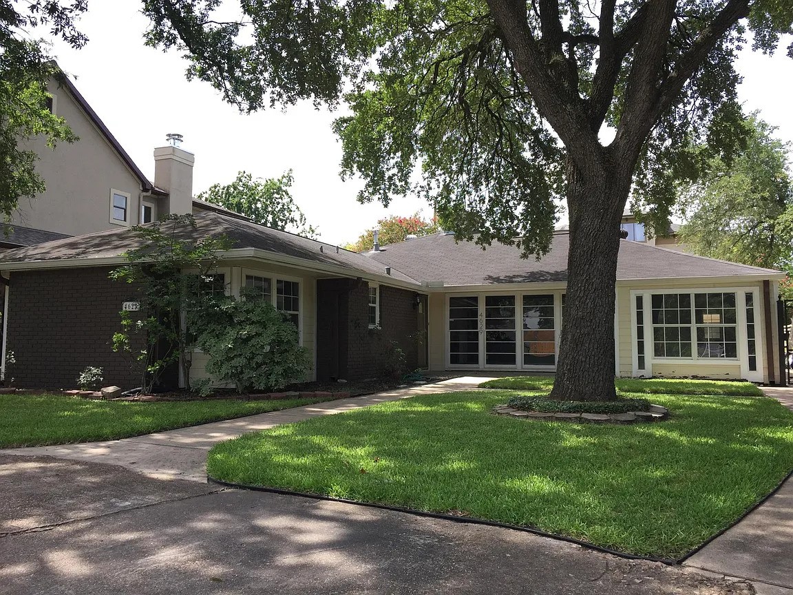 4629 Huisache Street Bellaire TX 77401