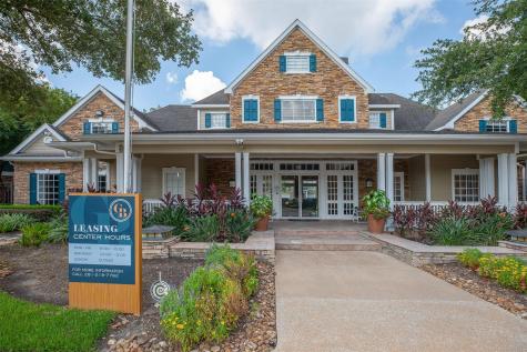 19100 N Glenwest Drive 627 Friendswood TX 77546