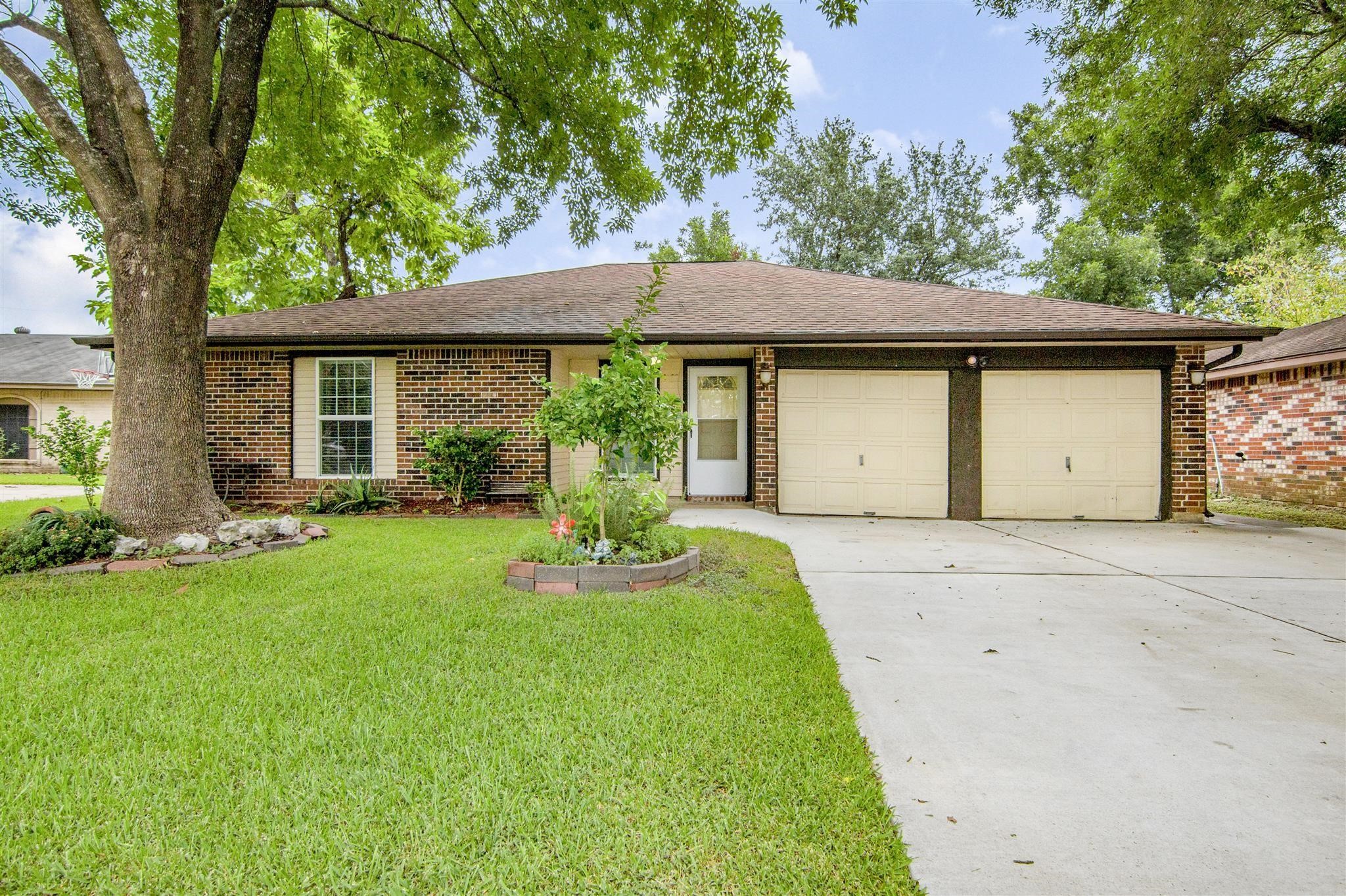 10027 Stonemont Road La Porte TX 77571