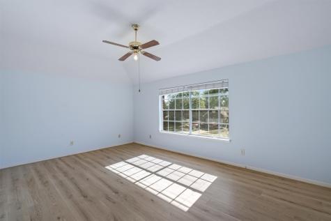 2630 Lakeway Drive Seabrook TX 77586