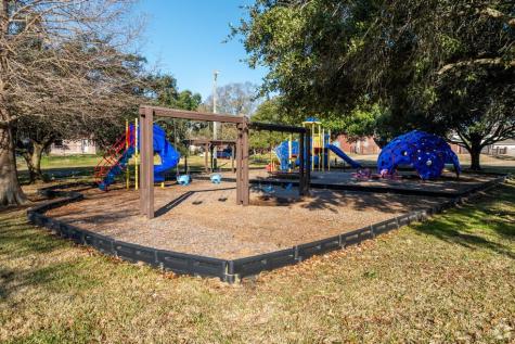 2630 Lakeway Drive Seabrook TX 77586