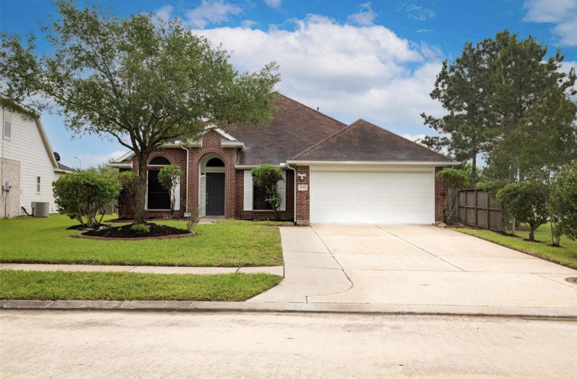 4723 Richmond Knoll Lane Fresno TX 77545