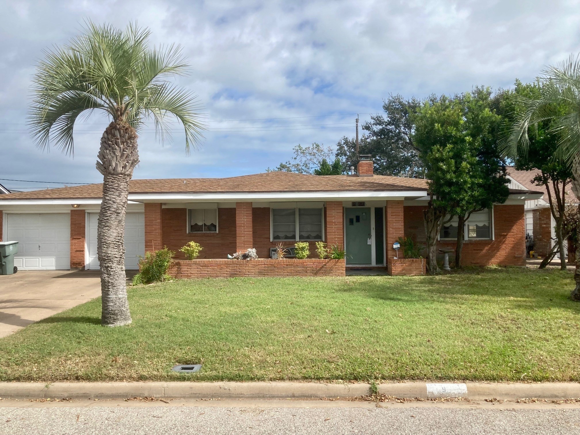 2920 Heron Drive Galveston TX 77551